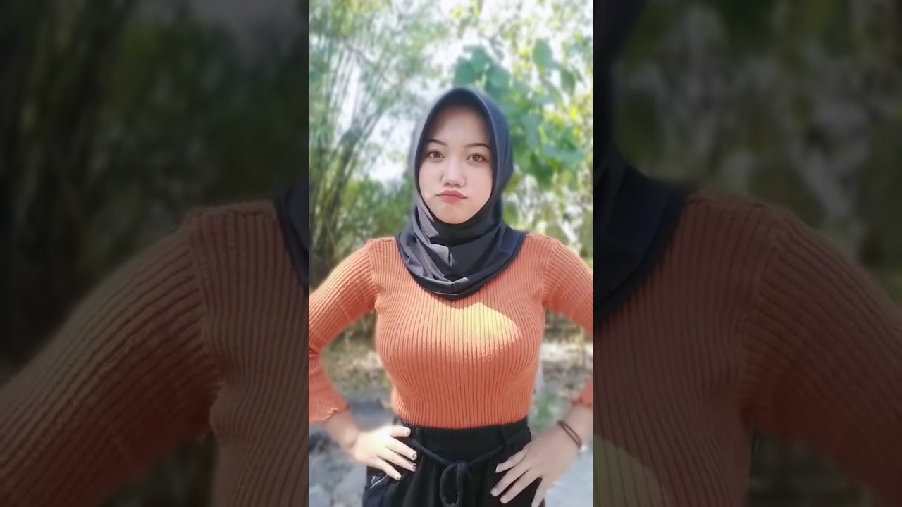 baju rajut gak pernah gagal ya kan 😜 akun Tik tok @monicaelisyaa