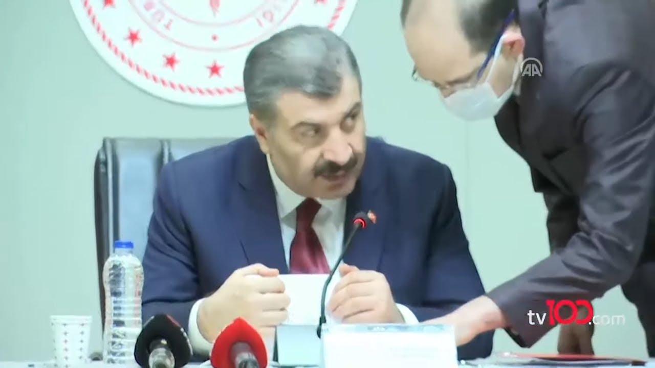 Bakan Koca'dan sosyal mesafe uyarısı... Personeli böyle uyardı : Bana yaklaşma