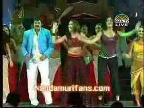 BALA KRISHNA DANCE AT TELUGU CINEMA VAJROTSAVAM