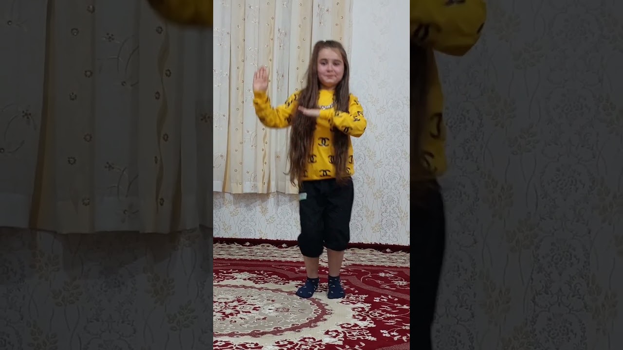 balaca qızdan möhtəşəm rəqs #dance #reqs #dancegroup