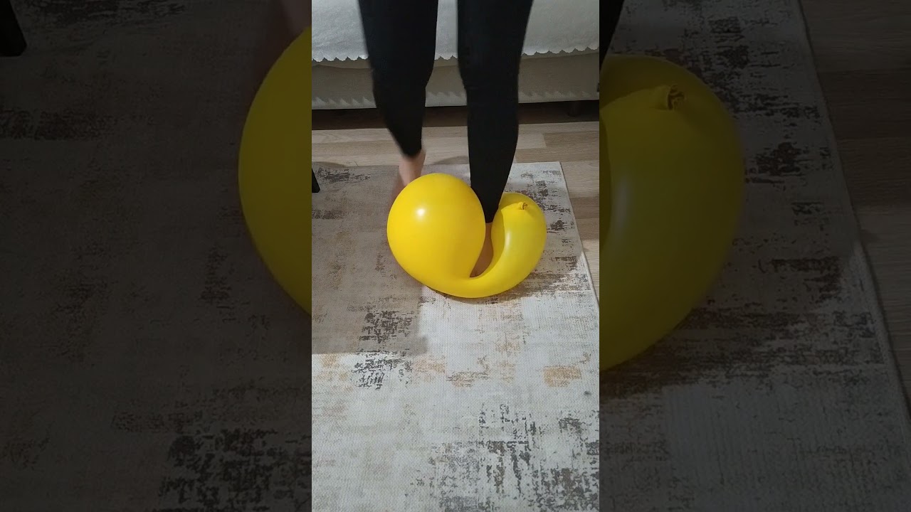 Balloons #balloon #poppballons #balloons #balloonpop #balloonpopping