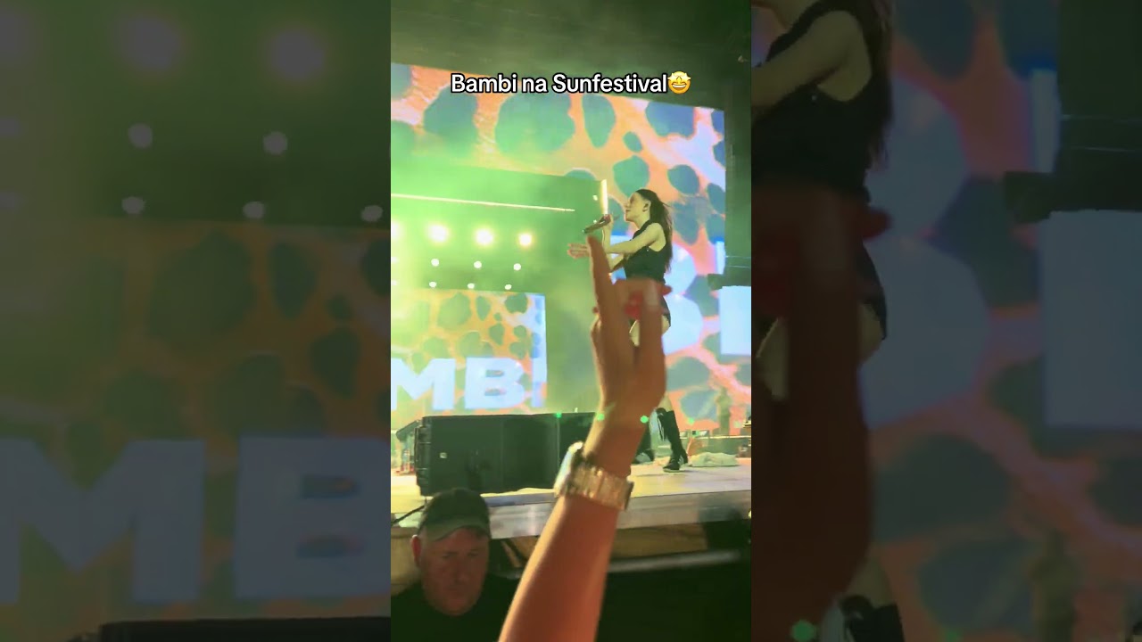 BAMBI NA SUNFESTIVAL 😳 #bambi #dlaciebie #youngleosia #koncert #sun #piosenka #foryou #fypシ゚viral
