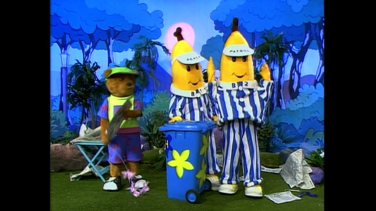 Bananas in Pyjamas - Ep. 11 - Paper Chase | 60p