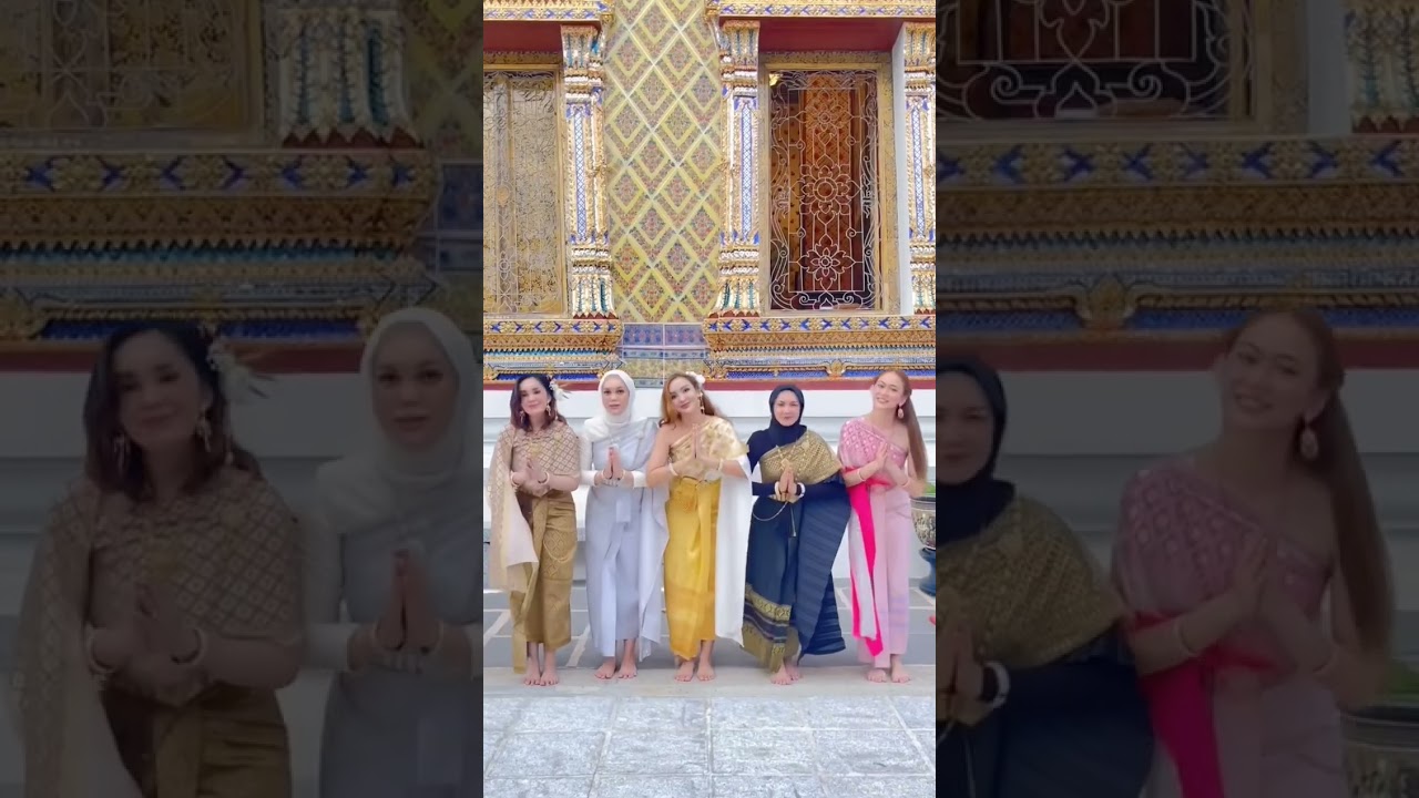 Bangkok trip with Nelydia Senrose, Uqasha Senrose, Raysha Rizrose, Aprena Manrose & Nadiyah Shahab.