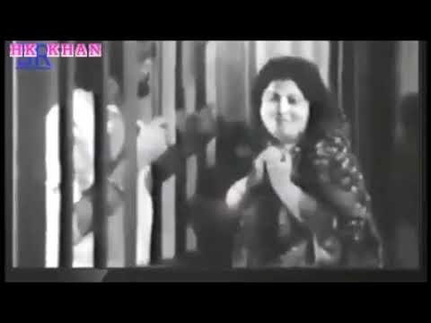 Bangri aw hathkarai pashto full movie. Badar munir,musarat shaheen&Roomi.