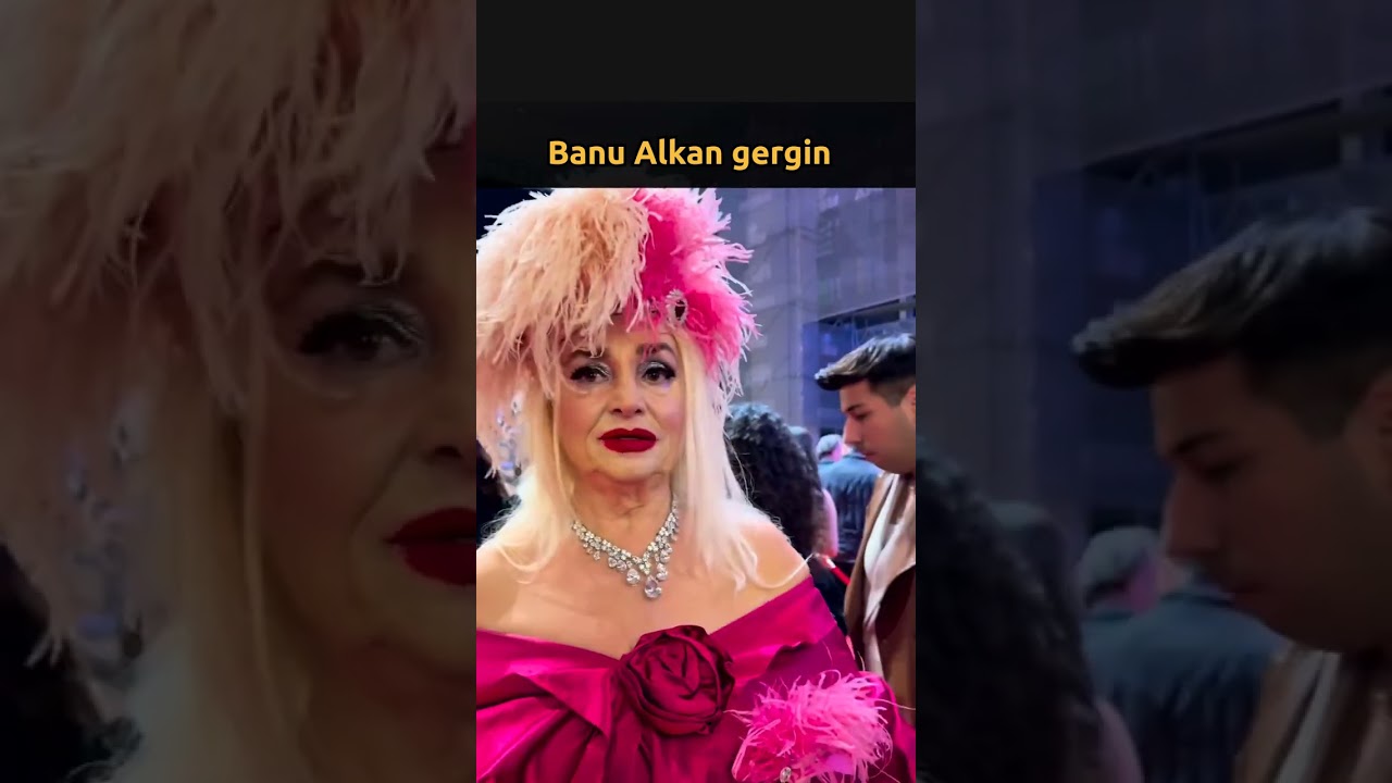 Banu Alkan’ın gerginliği giydiği kıyafetten olabilir mi? 🤔 Siz kıyafeti nasıl buldunuz?