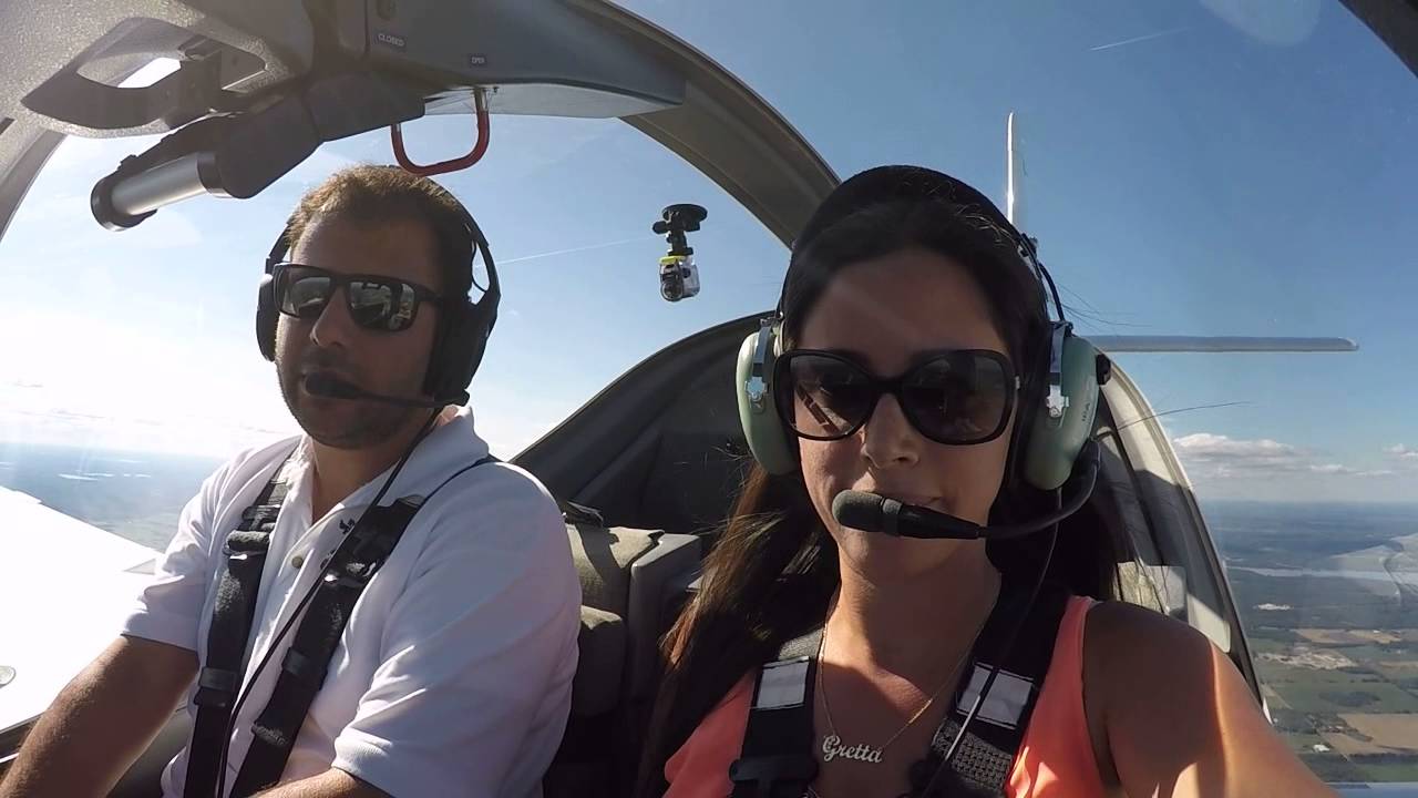 Barrel Roll Grob G 115D