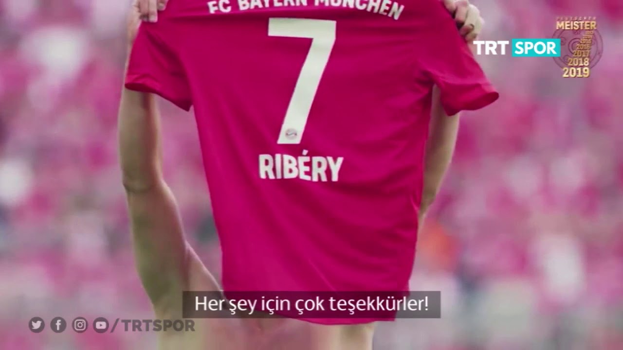 Bayern Münih'in Fransız yıldız futbolcusu Frank Ribery, Münih taraftarına göz yaşlarıyla veda etti.