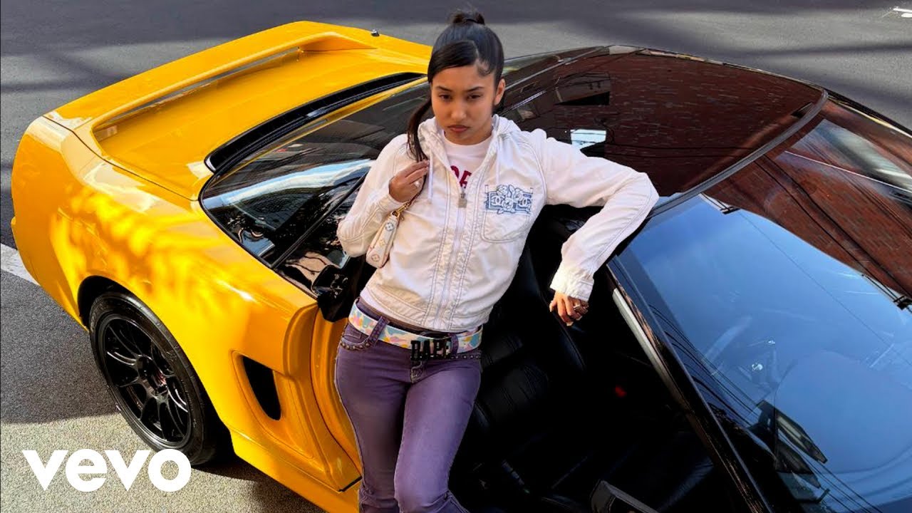 Bb trickz - Super (Video Oficial)