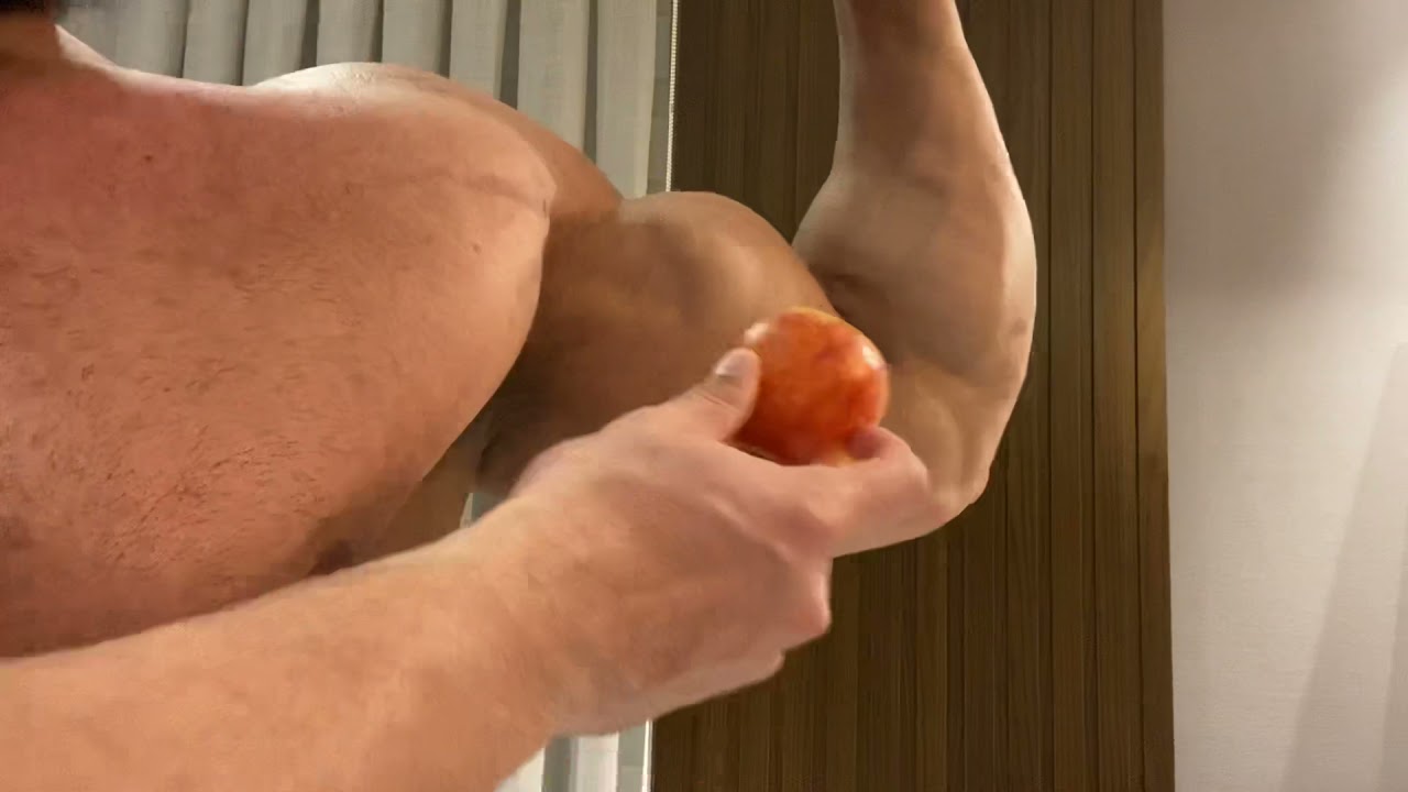 Bíceps crushing Apple