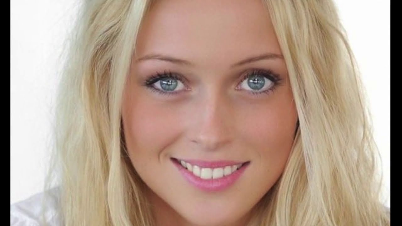 Beautiful Blonde Girls