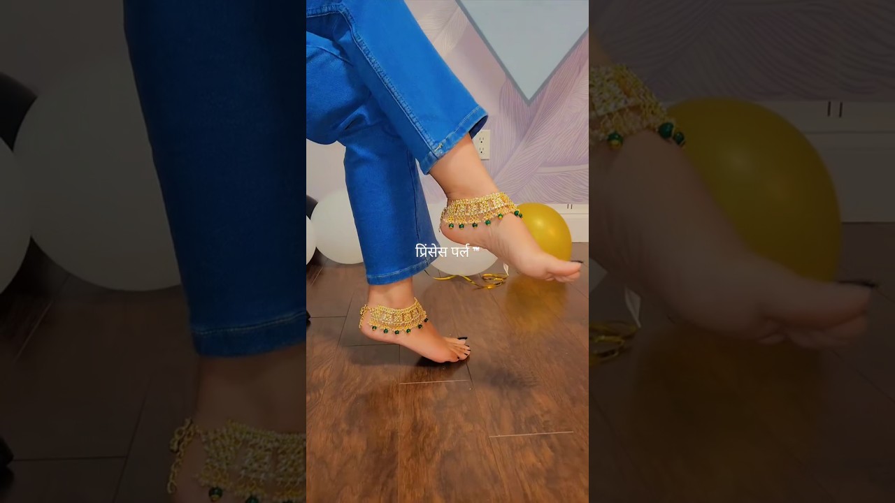 Beautiful Feet and Golden Anklets ❤️😍 #feet #youtubeshorts #shorts
