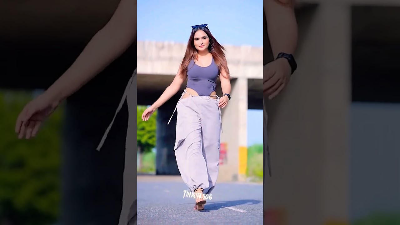 Beautiful girl walking hot tiktok video #youtubeshorts #shorts #subscribe #desi #beautiful #desi