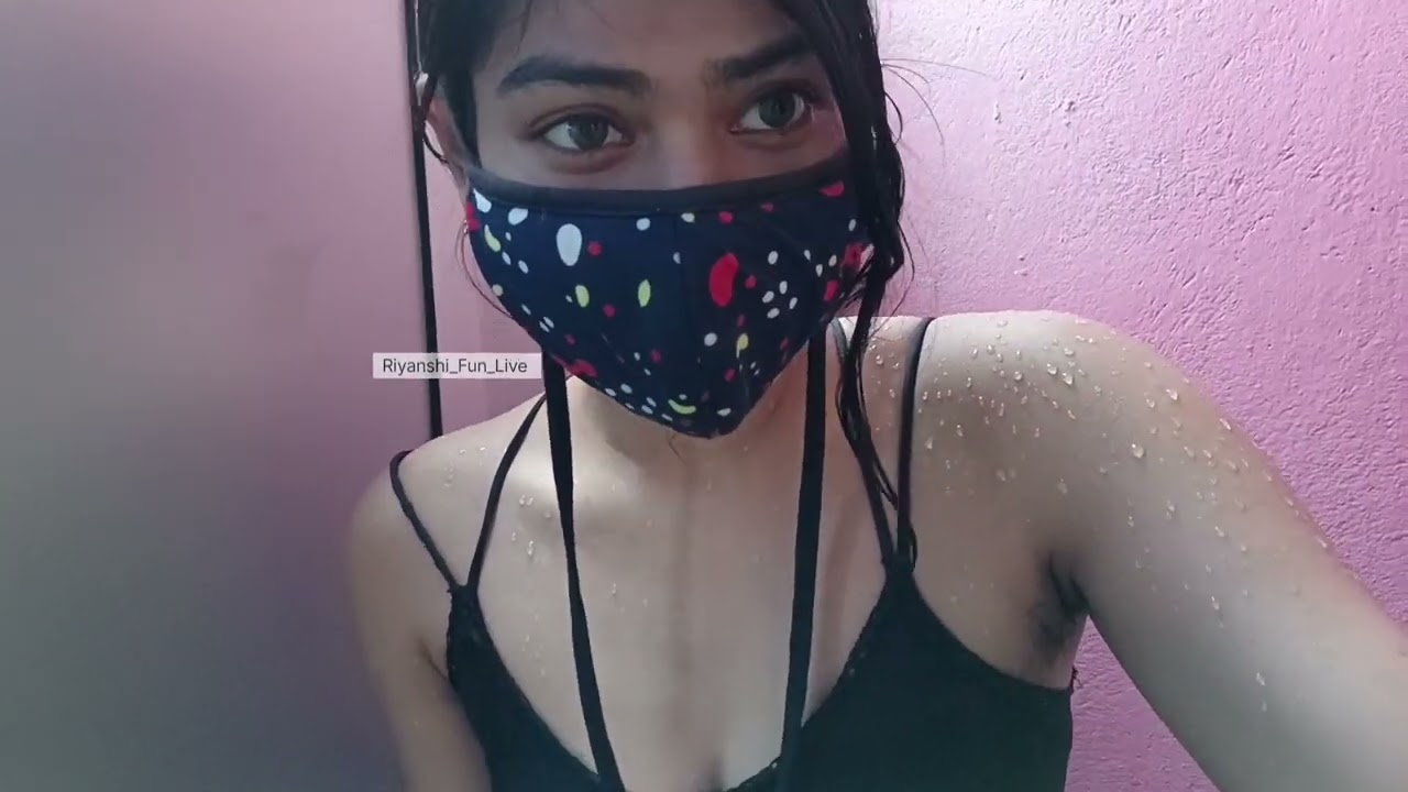beautiful Indian girl bathing vlog