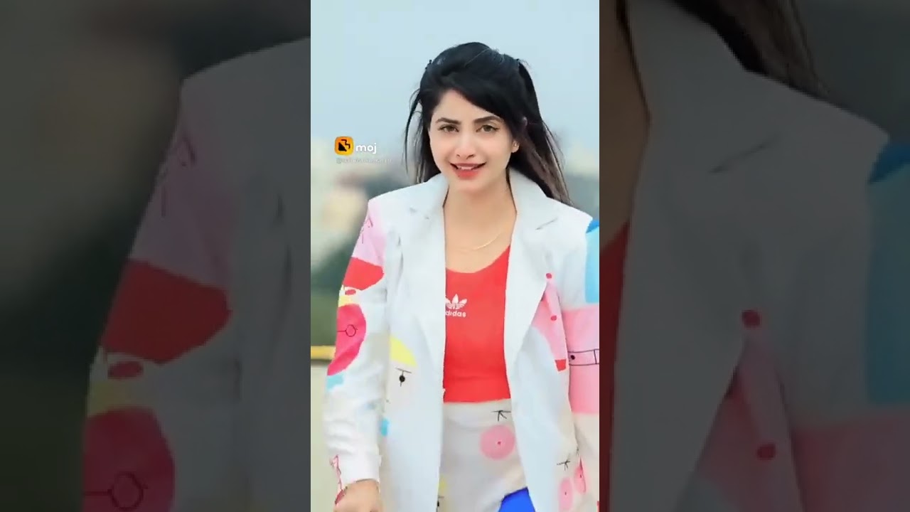 beautiful tiktoker in girl #oggy #shorts #girl #moj