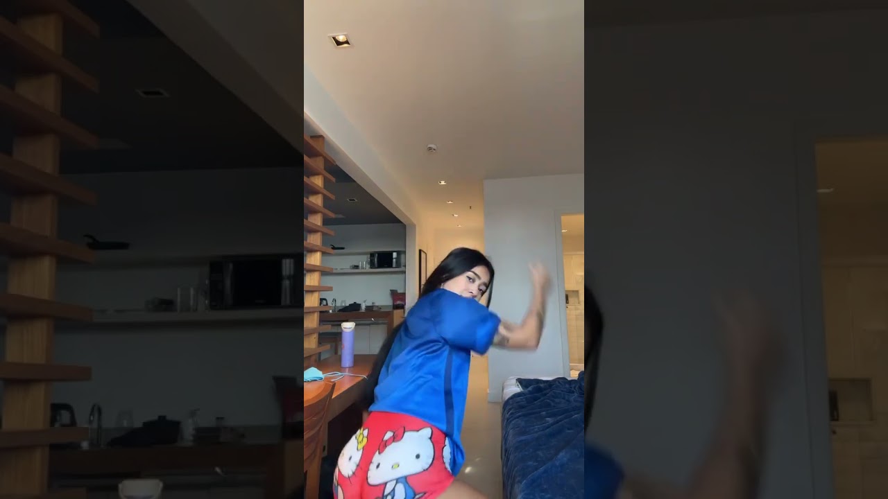beca Barreto rebolando
