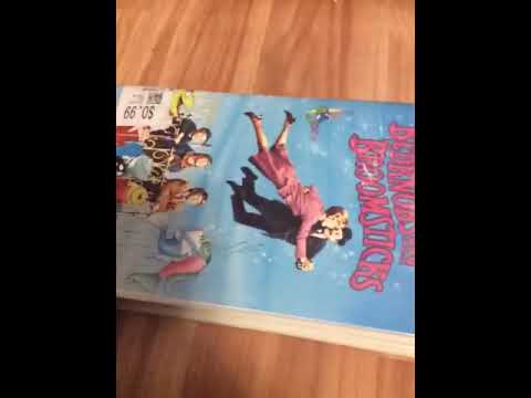 Bedknobs And Broomsticks 1989 Vhs Review Version 1 Sticker Label Copy