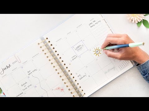 Behind the Scenes of the Studio 71 by DaySpring 2019-2020 18-Month Devotional Planner