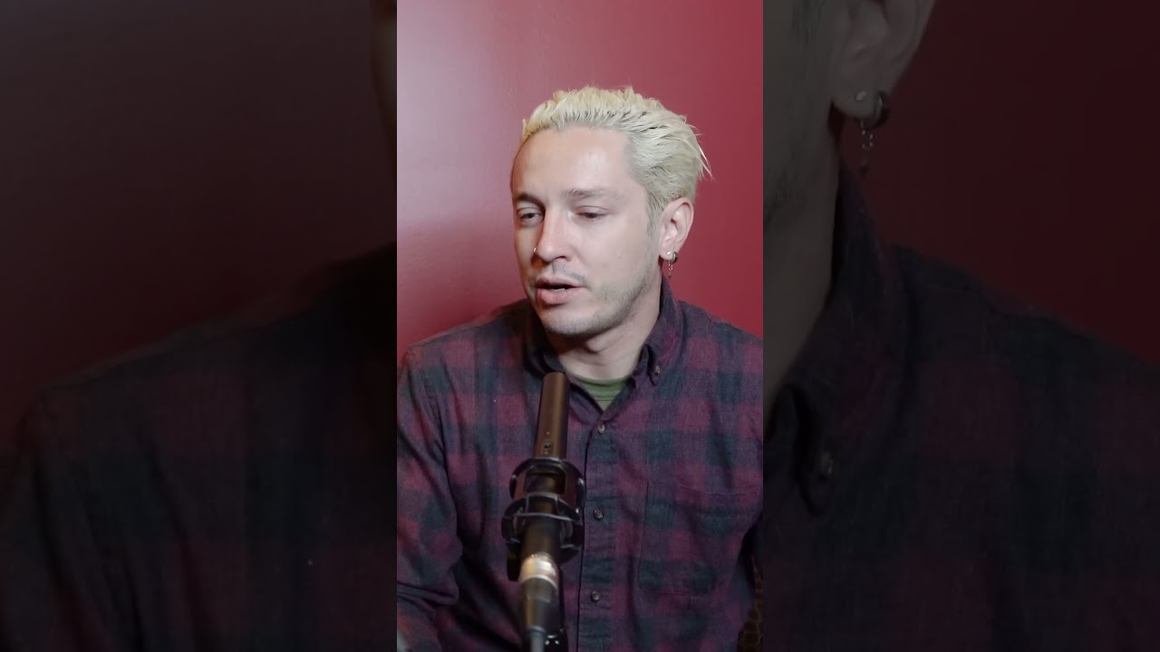 Behind the Screams with @TheWordAliveBand's Telle Smith (Clip)