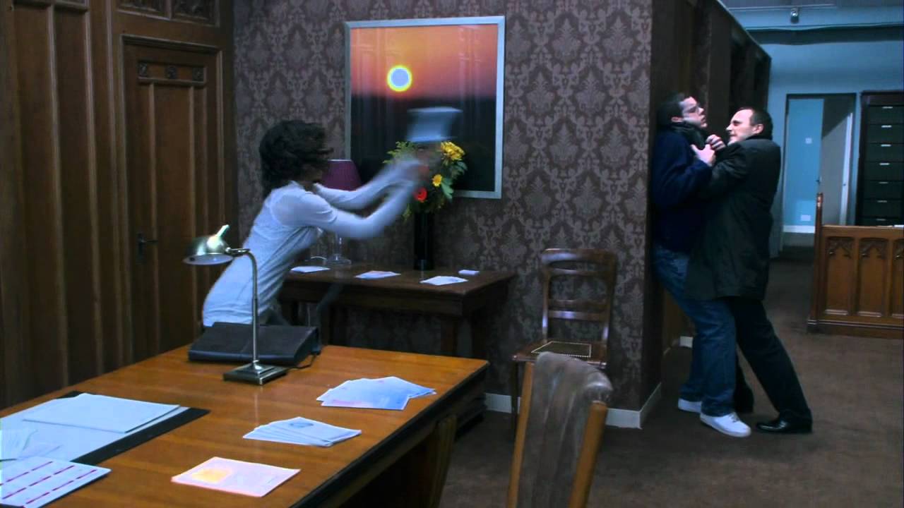 Being Human (BBC) s01e05 Scene