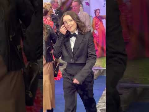 BELLA RAMSEY KILLED THE PREMIERE IN THIS BOW-TIE AND SUIT! #SHORTS