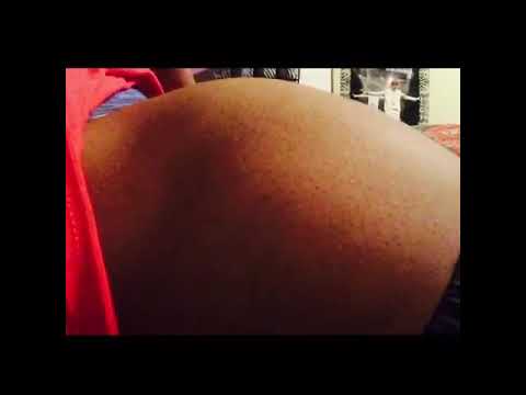Belly roll 😱🤫-laying down