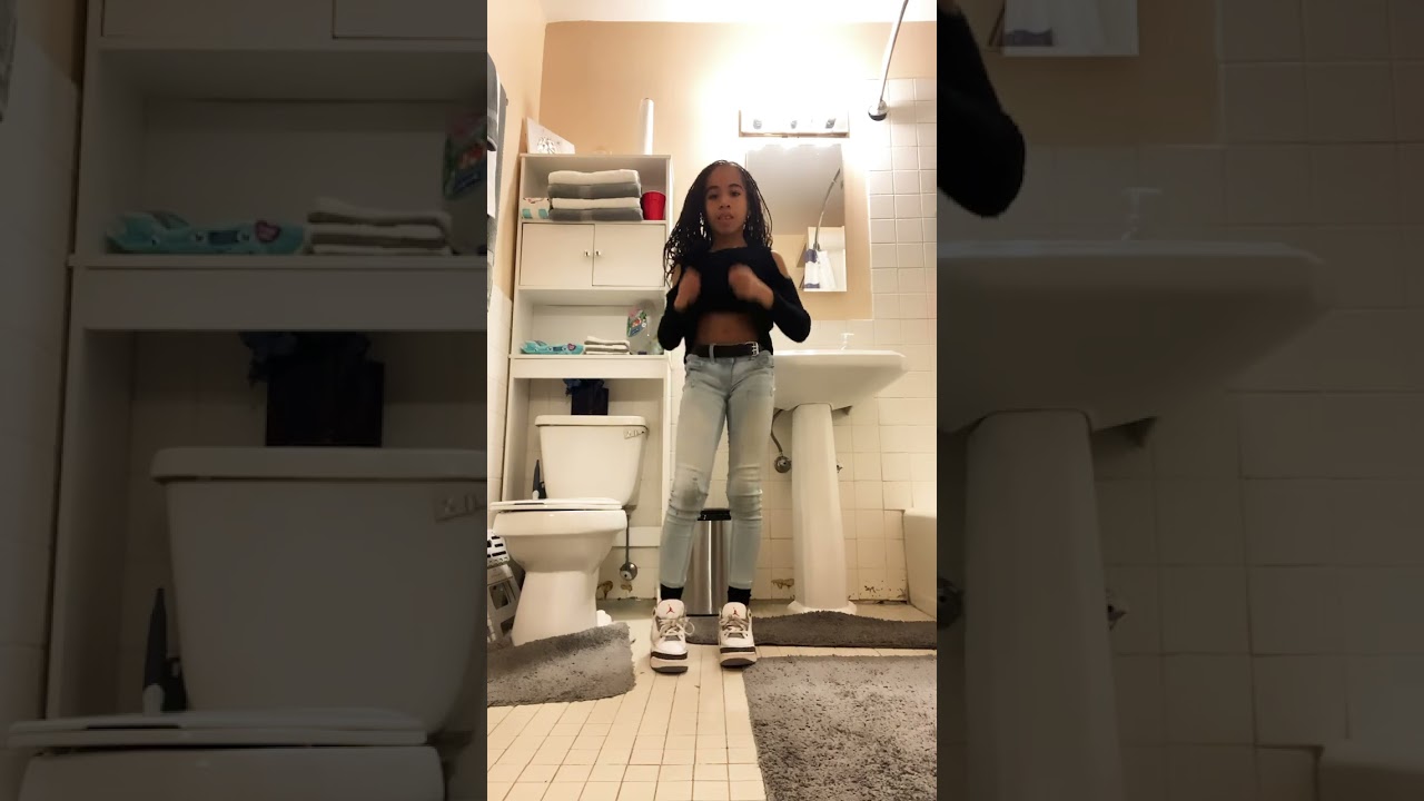 Belly rolls be like