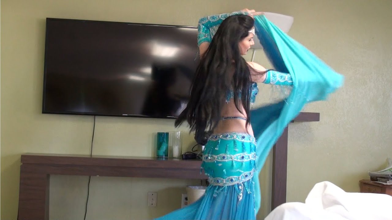 Bellydancer Leila - Veil Dance