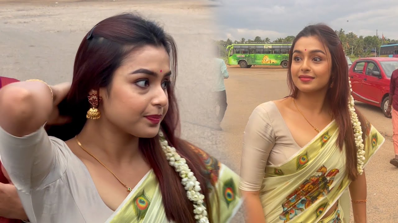 Bengali Actress Moksha At Attukal Temple: ആറ്റുകാൽ അമ്മയെ കാണാനെത്തി ബംഗാളി സുന്ദരി മോക്ഷ