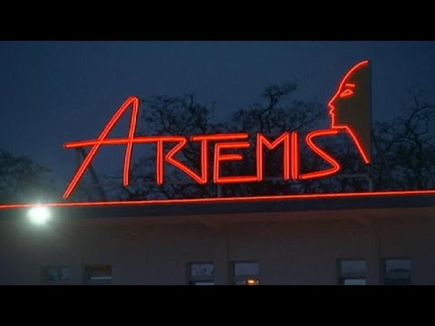Berlin Artemis brothel raided by 900 police officers