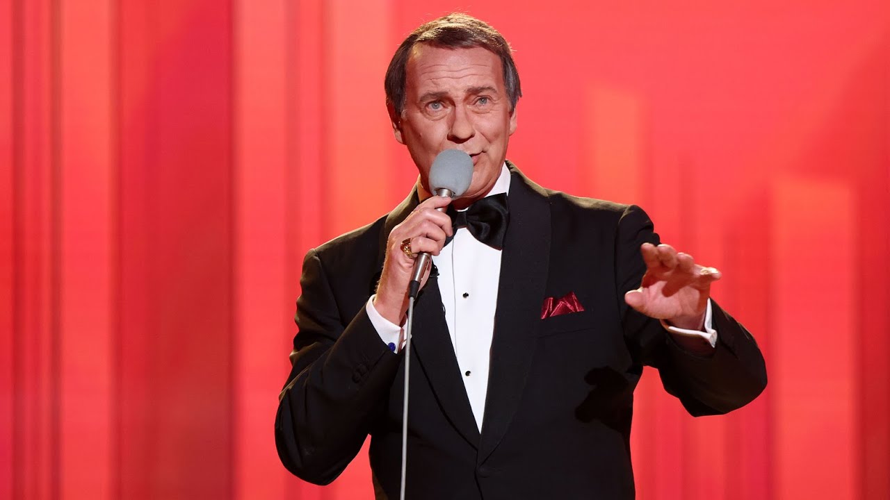 Bertín Osborne imita a Frank Sinatra en 