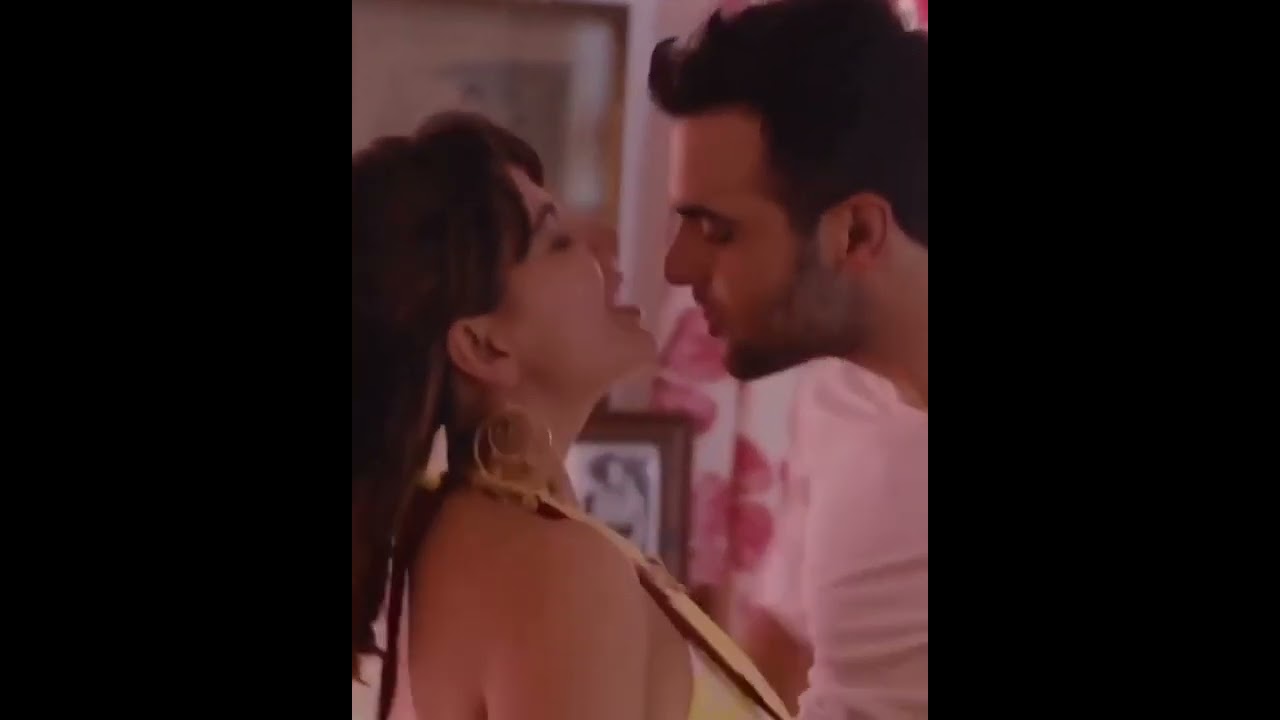 Best Couple Scene | Hot Web series Scene | Four More Shots |