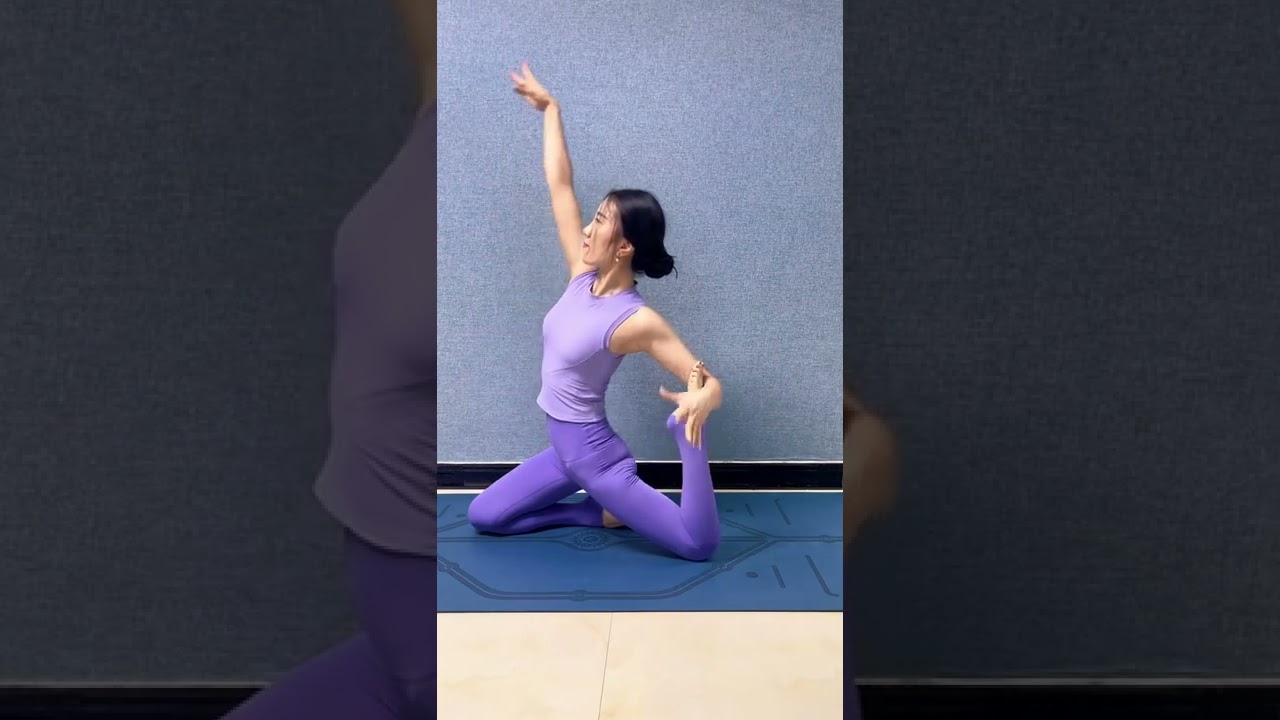 Best Video Beautiful girl train yoga #shortsvideo #shorts#shorts #120