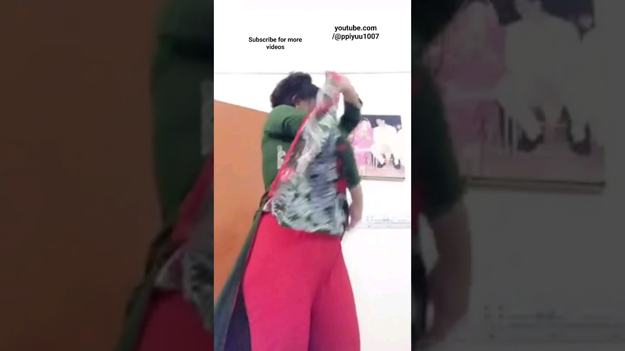 Bhabhi Showing Leggings 🔥🥵 #leggings #viral
