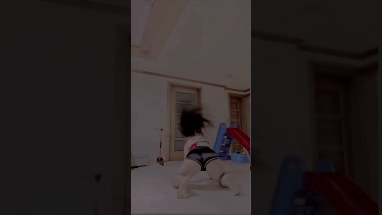 Big ass mommy is back, Twerkillah
