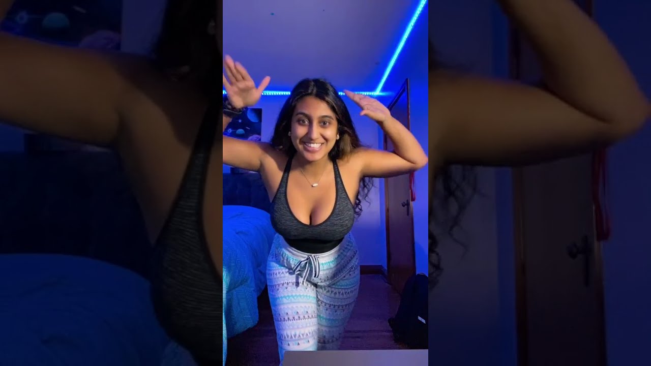 Big Indian ass twerk on tiktok 😍Best girl ever 🍑🔥