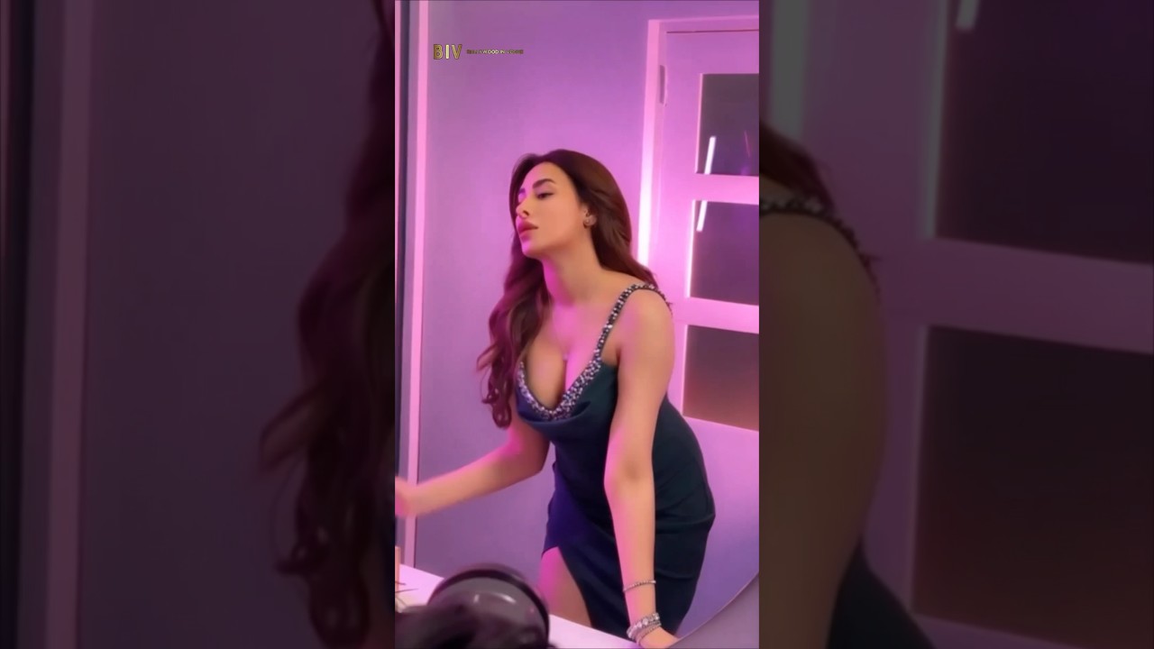#biggboss #Hottie #Mahirasharma in a #Glamorous #Sexy #Dress flaunts #Cleavage