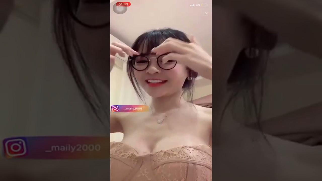 Bigo Em  2k khoe V   ú  khủng