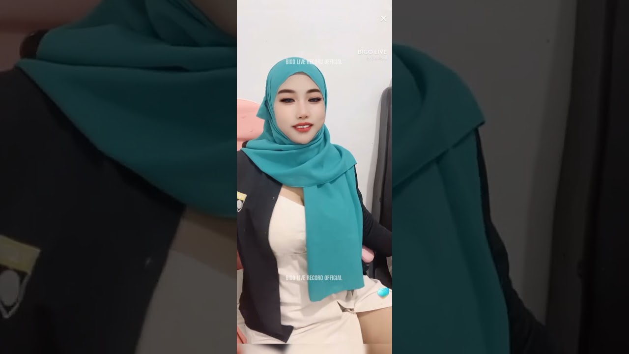 BIGO LIVE || BUNDA HIJAB CANTIK SPILL TIPIS - TIPIS