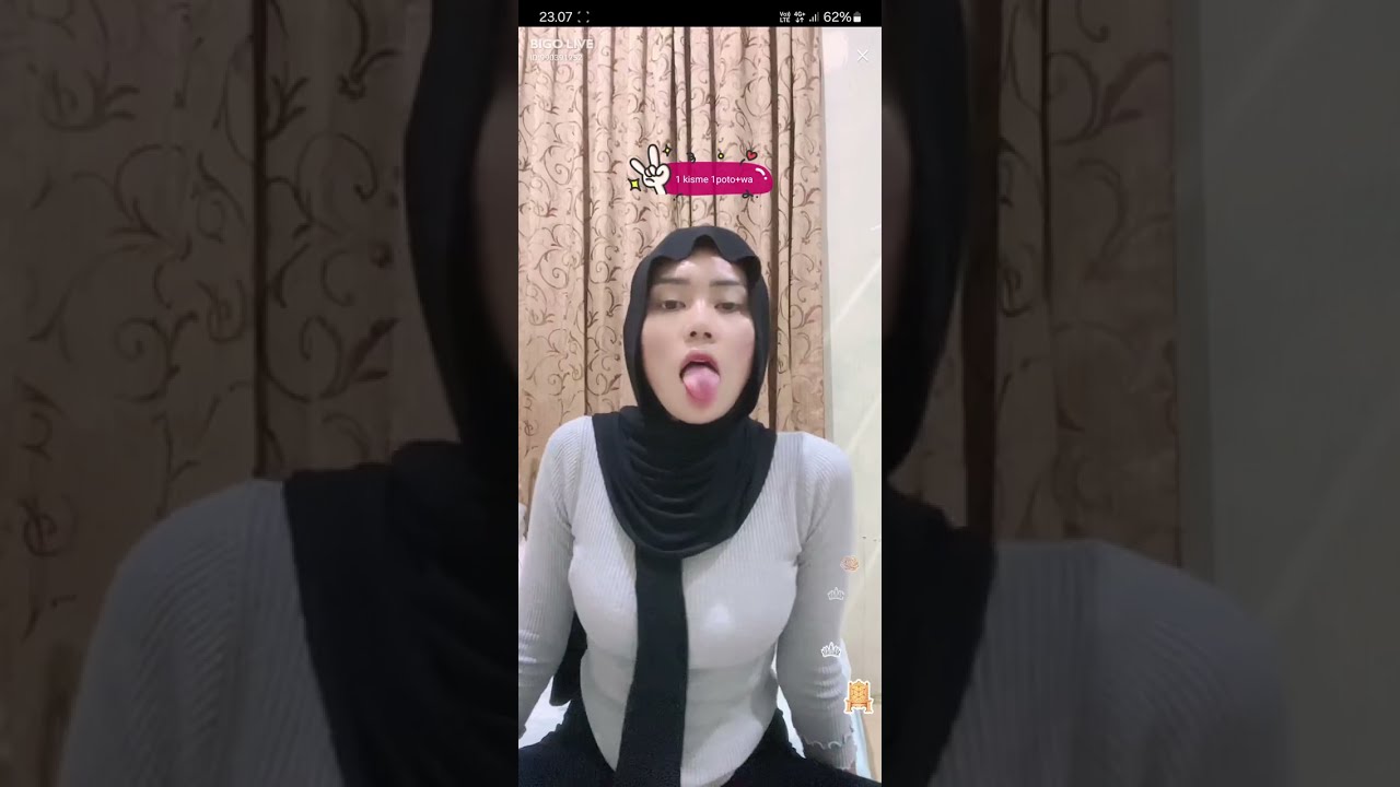 bigo live hijab bar bar bermain lidah
