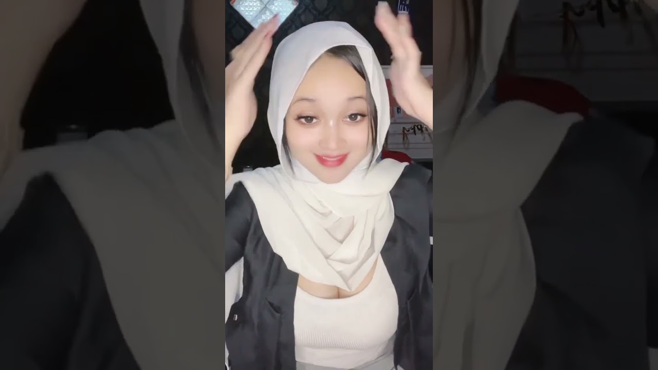 BIGO live hijab Boba no bra transparan