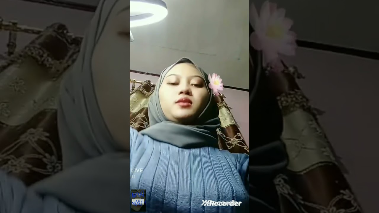 Bigo live Hijab halu goyang di atas hot
