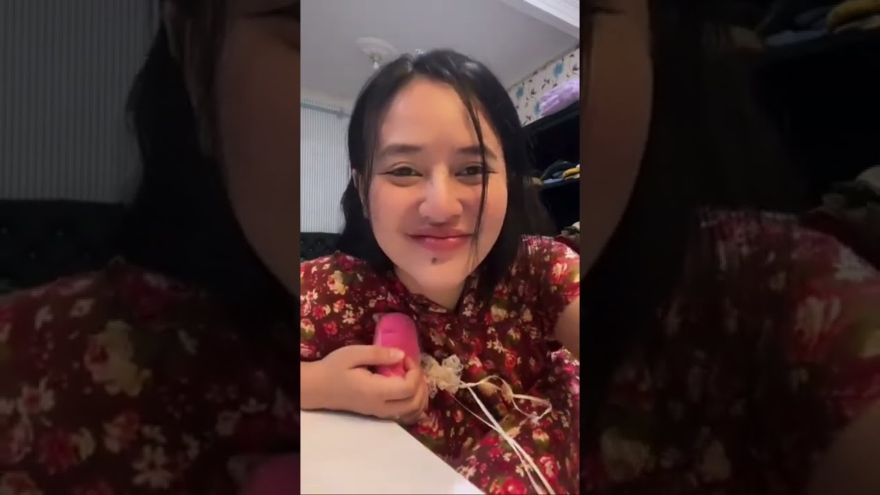 BIGO LIVE K0M3NT PERTAMA TAK KASIH BH BEKAS OCHI || LIVE KALI INI GEMES