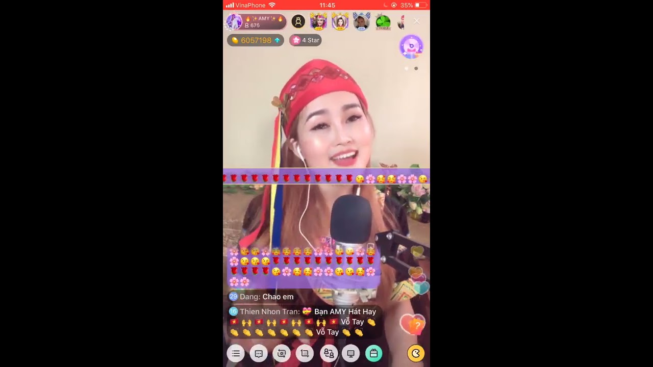 BIGO LIVE VIỆT NAM | BIGO TV - Do You Like Amy in This Traditional Outfits? | Amy's Collections EP03