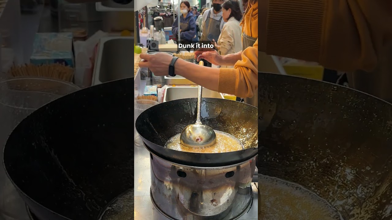 Bing Tanghulu (Candied Fruit) Street Food at Myeongdong Night Market Seoul #short #foodshorts