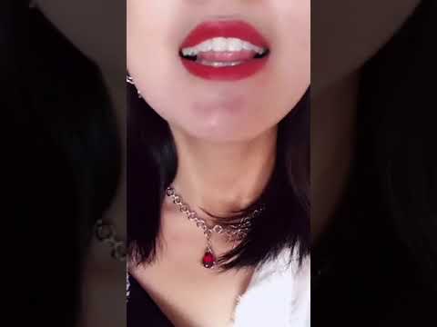 Biutifful face lips asmr tongue