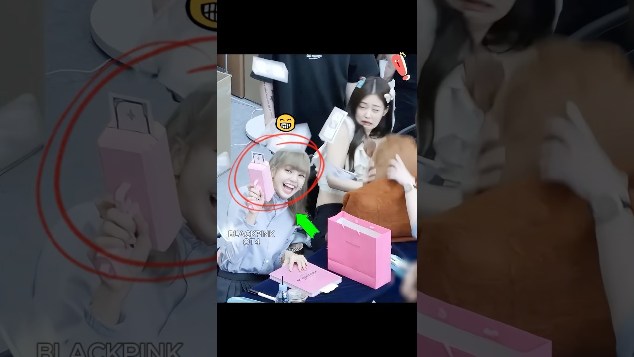 Blackpink members reaction when Lisa plays the money gun!! 🔫💵 #blackpink #jennie #jisoo #rose #lisa