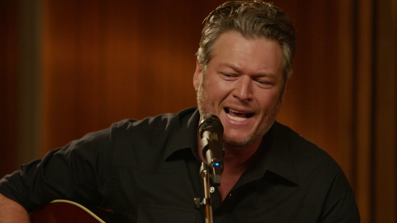 Blake Shelton - Turnin' Me On (Live at Henson Recording Studios)