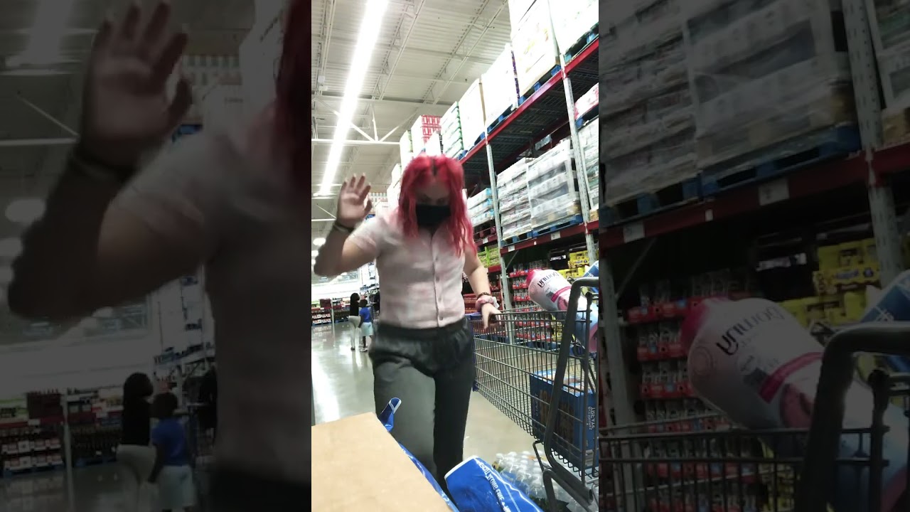 |Blooper| my mom showed me something and I stepped in something sticky