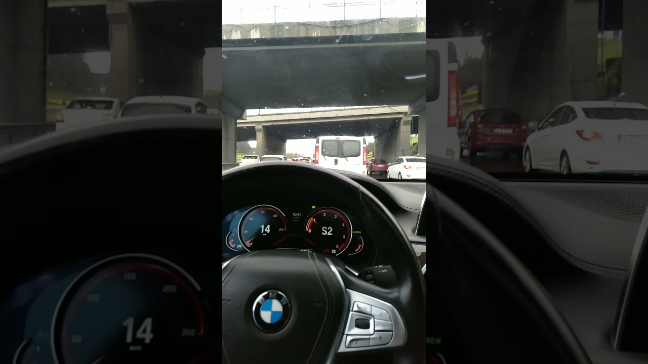 BMW ARAÇ İÇİ ÇEKİM YAĞMURLU HAVA INSTAGRAM #SNAP #STORY